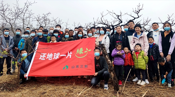 山東三箭集團各基層黨支部開(kāi)展公益植樹(shù)活動(dòng)